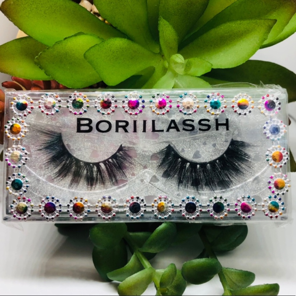 Boriilassh lashes